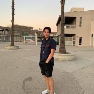 Meet your Posher, Luis